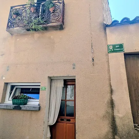 Petite Maison De Charme Au Coeur De Ceps, Prázdninový dům Roquebrun