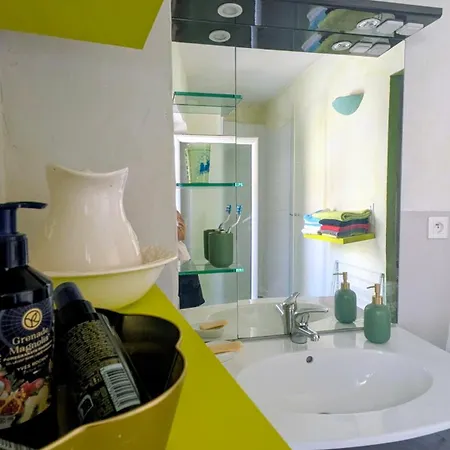 Prázdninový dům Petite Maison De Charme Au Coeur De Ceps,